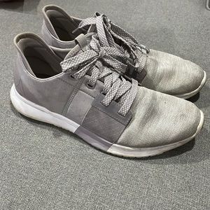 Reebok lavander Gray Sneakers